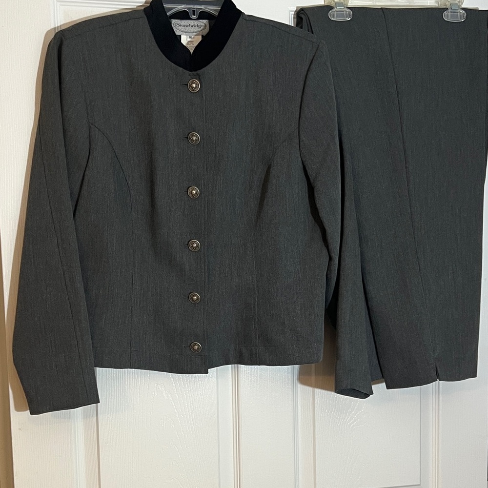 Elegant Gray Button-Up Pants Suit Set